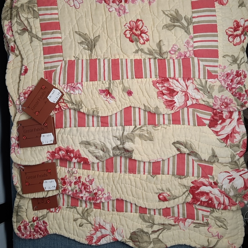 Set 4 Placemats Tablemat Quilted Cotton Pink Yellow Floral Reversible 15" Square